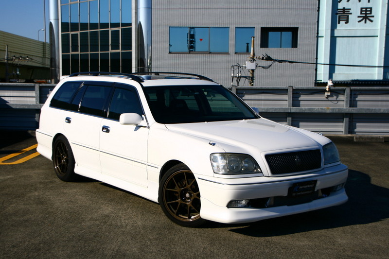 Illustration for article titled Ever wondered what would happen if the Japanese equivalent of the Crown Vic came from the factory with a supercharger?